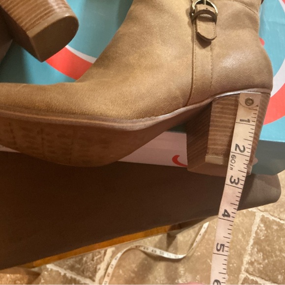BareTraps Women's size 9 Auburn Cheyenne Mid Calf Heeled Boots - Picture 6 of 16